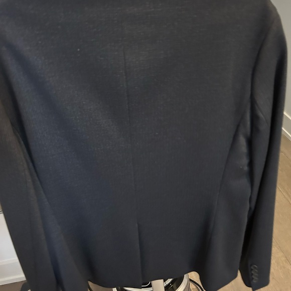 Brand new Zara Suit (blazer and matching pants) - Picture 7 of 10